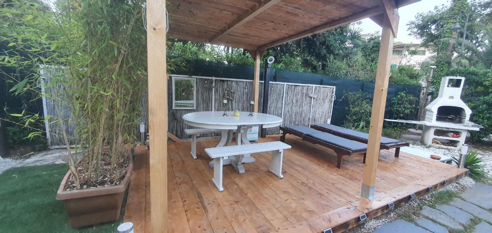 Domusauroom, Relax Nel Cuore Della Versilia - Pet Friendly Viareggio Exterior foto